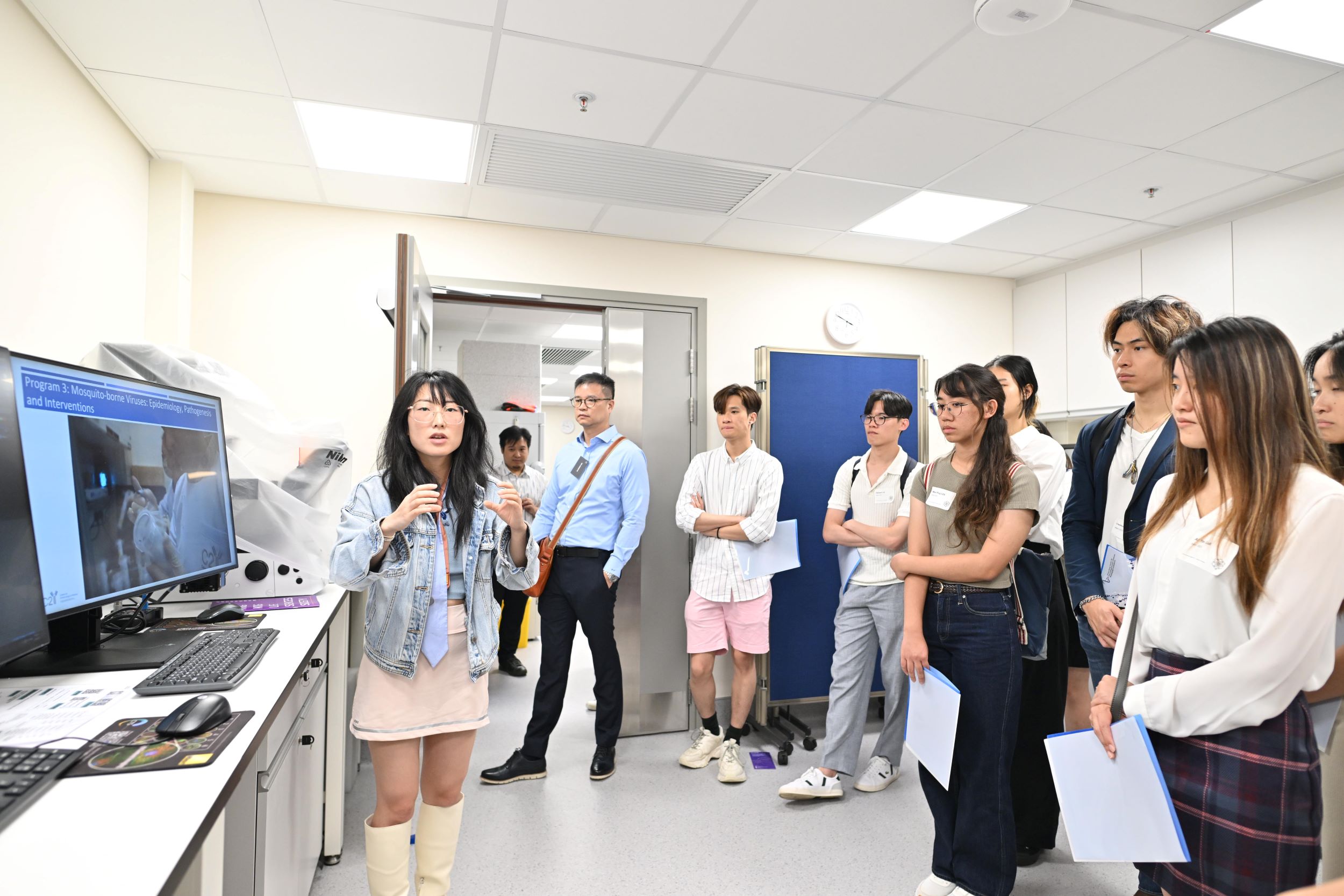 Summer Internship Program 2023: Visit to Research Centers under InnoHK at HKSTP